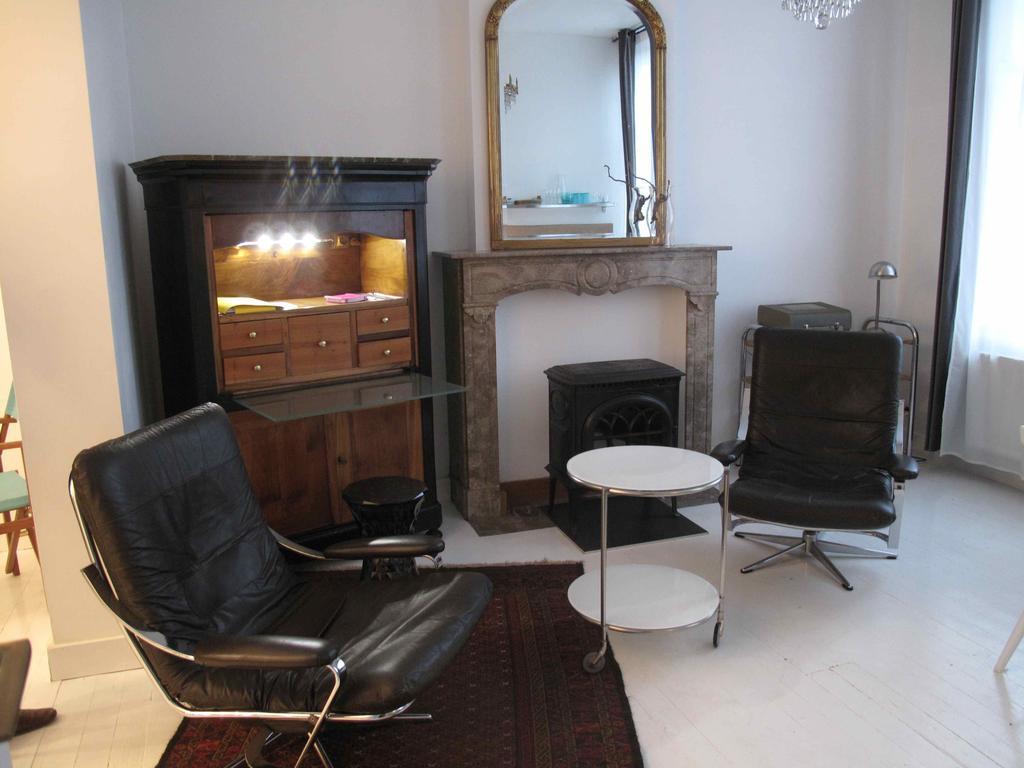 Apartment Jules & Jim Dinant Szoba fotó